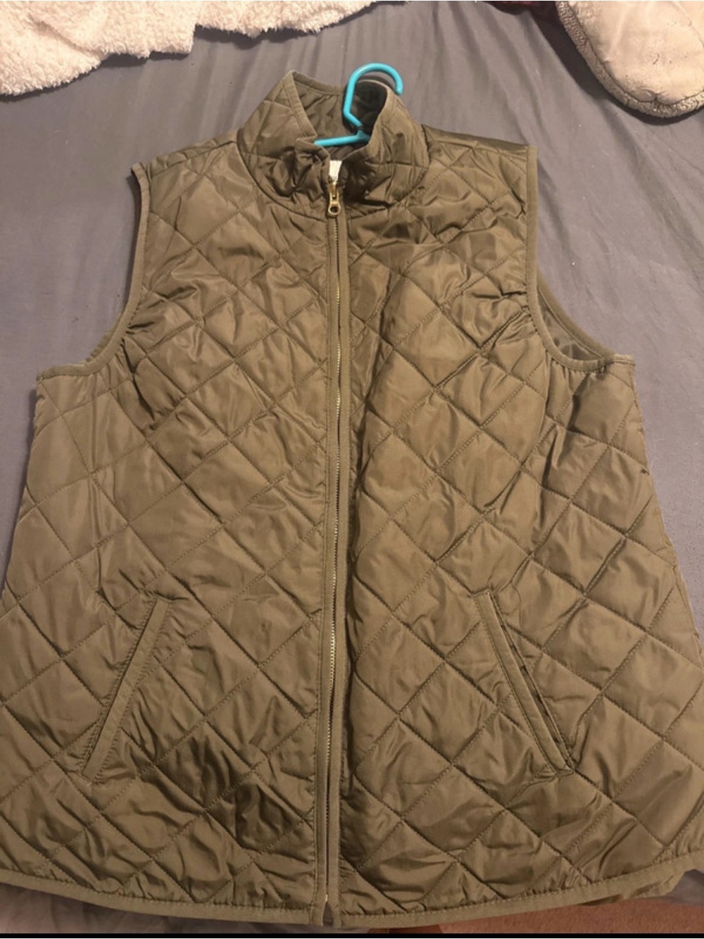 Old Navy Quilted Olive Green Sleeveless Puffer Vest